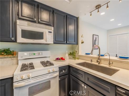 19 Dartmouth , Irvine, CA