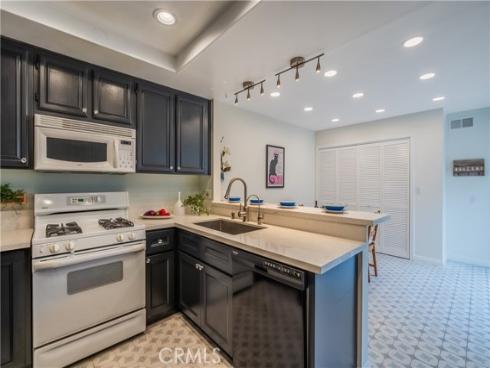 19 Dartmouth , Irvine, CA