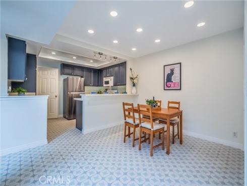 19 Dartmouth , Irvine, CA