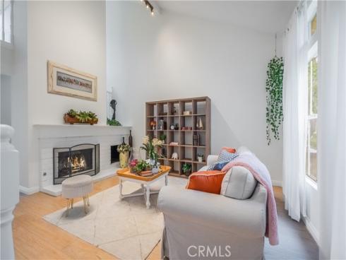 19 Dartmouth , Irvine, CA