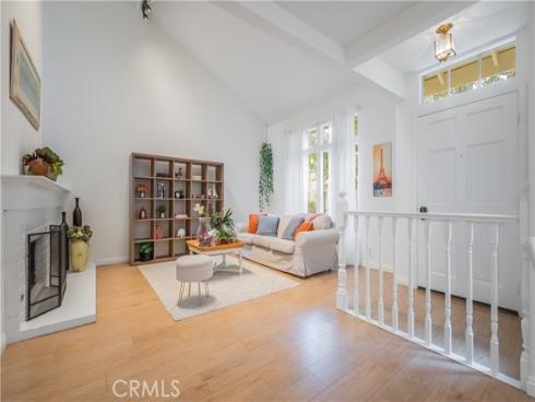 19 Dartmouth , Irvine, CA