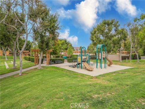 19 Dartmouth , Irvine, CA