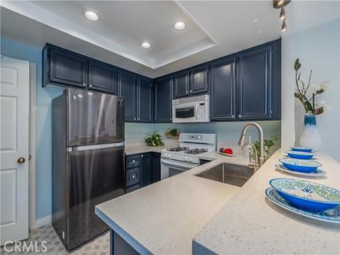 19 Dartmouth , Irvine, CA