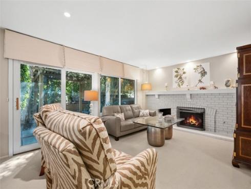 32  Colonial  , Irvine, CA