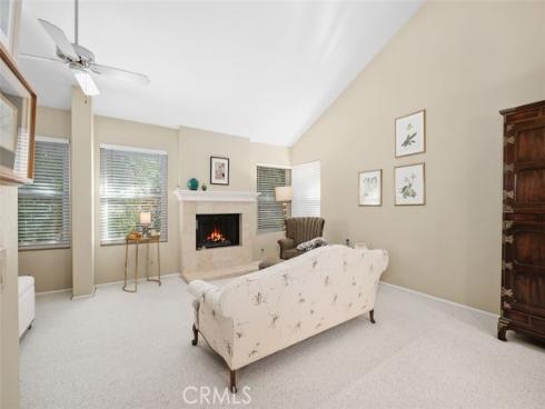 32  Colonial  , Irvine, CA