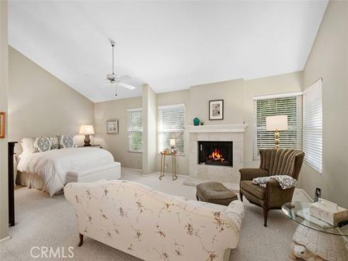 32  Colonial  , Irvine, CA