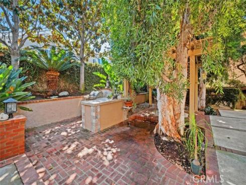 32  Colonial  , Irvine, CA