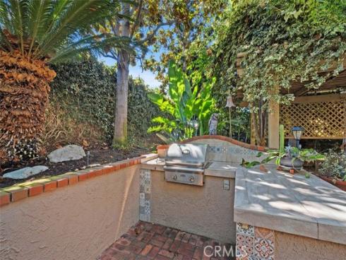 32  Colonial  , Irvine, CA
