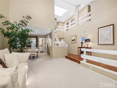 32  Colonial  , Irvine, CA