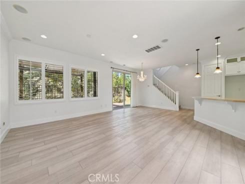 21  Canoe  , Irvine, CA