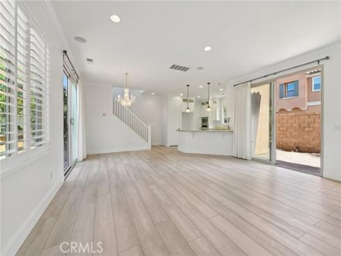 21  Canoe  , Irvine, CA