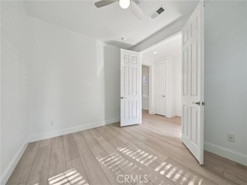 21  Canoe  , Irvine, CA