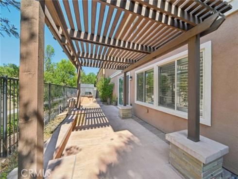 21  Canoe  , Irvine, CA