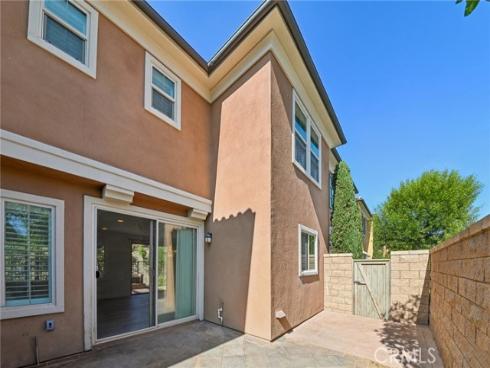 21  Canoe  , Irvine, CA