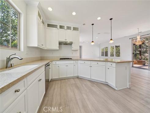 21  Canoe  , Irvine, CA