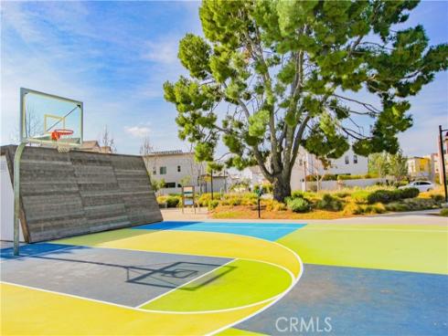 121 Dolores , Irvine, CA