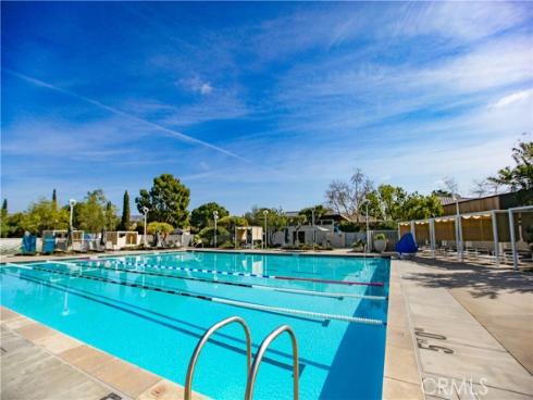 121  Dolores  , Irvine, CA