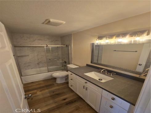 22 Exeter 23 , Irvine, CA