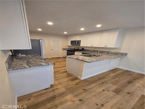 22 Exeter 23 , Irvine, CA