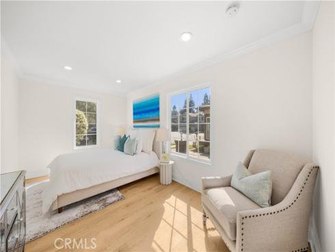 32  Silveroak  , Irvine, CA