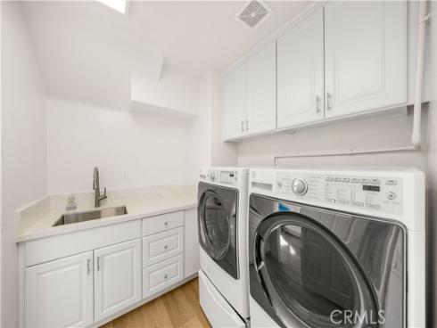 32  Silveroak  , Irvine, CA