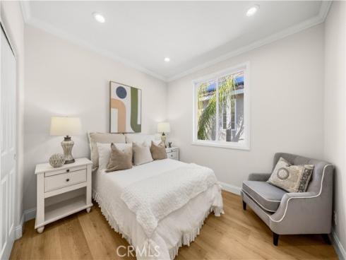 32  Silveroak  , Irvine, CA