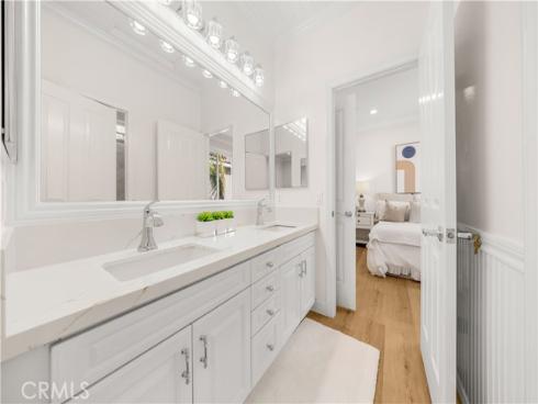 32  Silveroak  , Irvine, CA