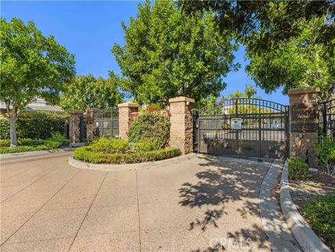 32  Silveroak  , Irvine, CA