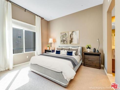 507  Rockefeller  , Irvine, CA