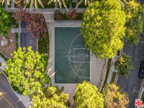 507  Rockefeller  , Irvine, CA