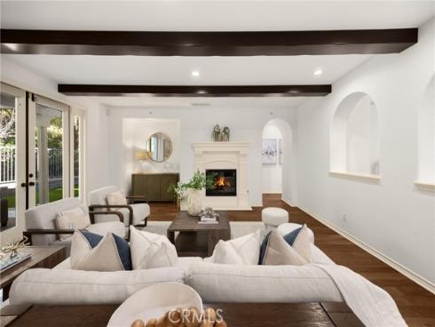 34  Tall Hedge  , Irvine, CA