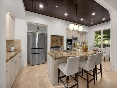 34  Tall Hedge  , Irvine, CA