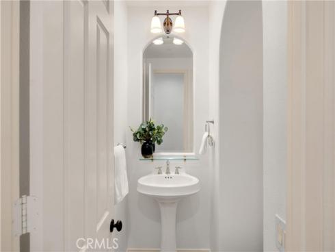 34  Tall Hedge  , Irvine, CA