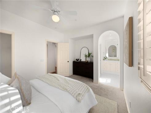 34  Tall Hedge  , Irvine, CA