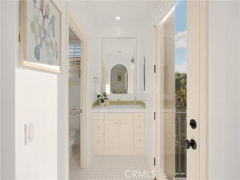 34  Tall Hedge  , Irvine, CA