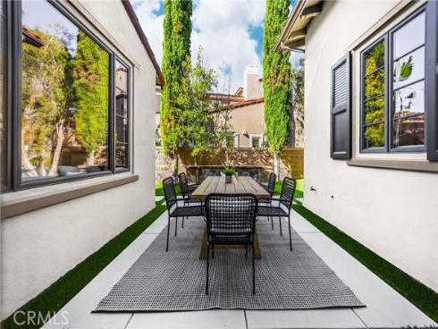 34  Tall Hedge  , Irvine, CA