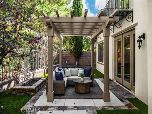 34  Tall Hedge  , Irvine, CA