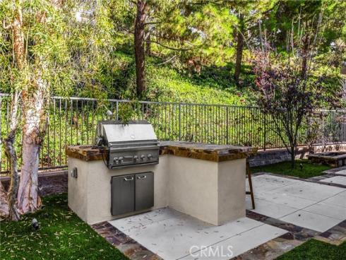 34  Tall Hedge  , Irvine, CA