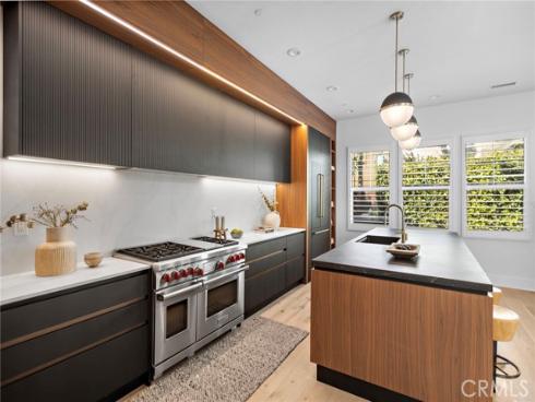 51  Fenway  , Irvine, CA