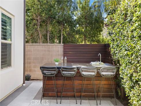 51  Fenway  , Irvine, CA