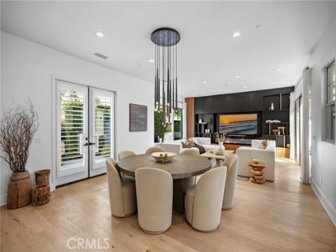 51  Fenway  , Irvine, CA