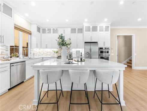 51 Thoroughbred , Irvine, CA