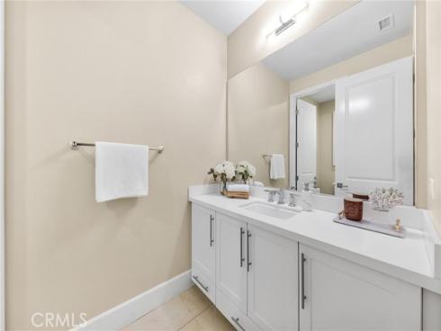 51 Thoroughbred , Irvine, CA