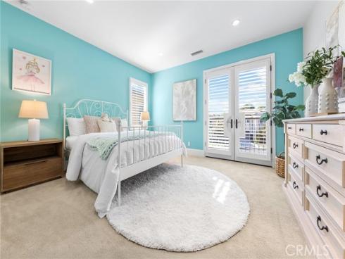 51 Thoroughbred , Irvine, CA