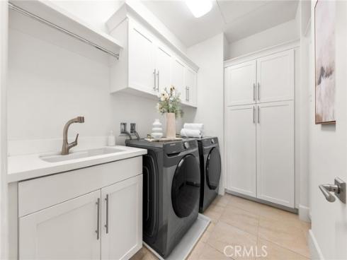 51 Thoroughbred , Irvine, CA