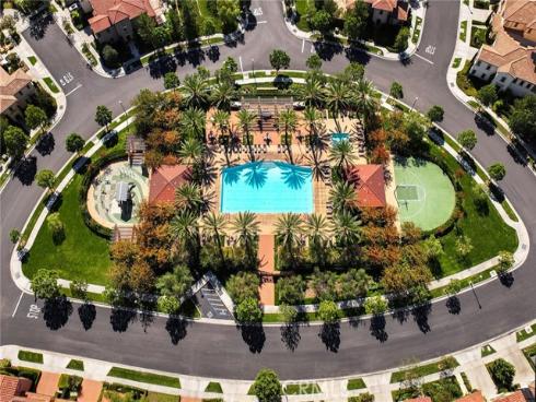 51 Thoroughbred , Irvine, CA