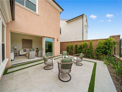 122  Mossvine  , Irvine, CA
