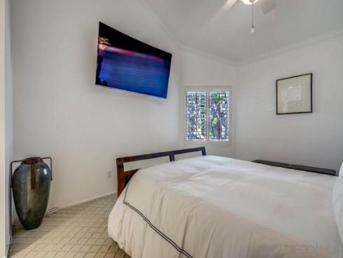 220  Lemon Grove  , Irvine, CA