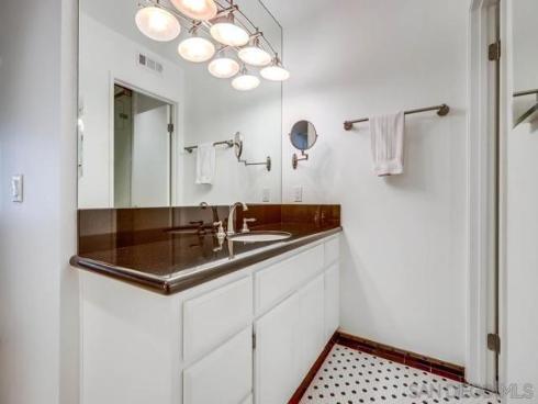 220  Lemon Grove  , Irvine, CA