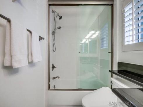 220  Lemon Grove  , Irvine, CA